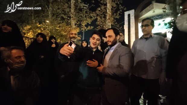 عکس/ بهادری جهرمی در مراسم گرامیداشت شهید «آرمان علی وردی» شرکت کرد