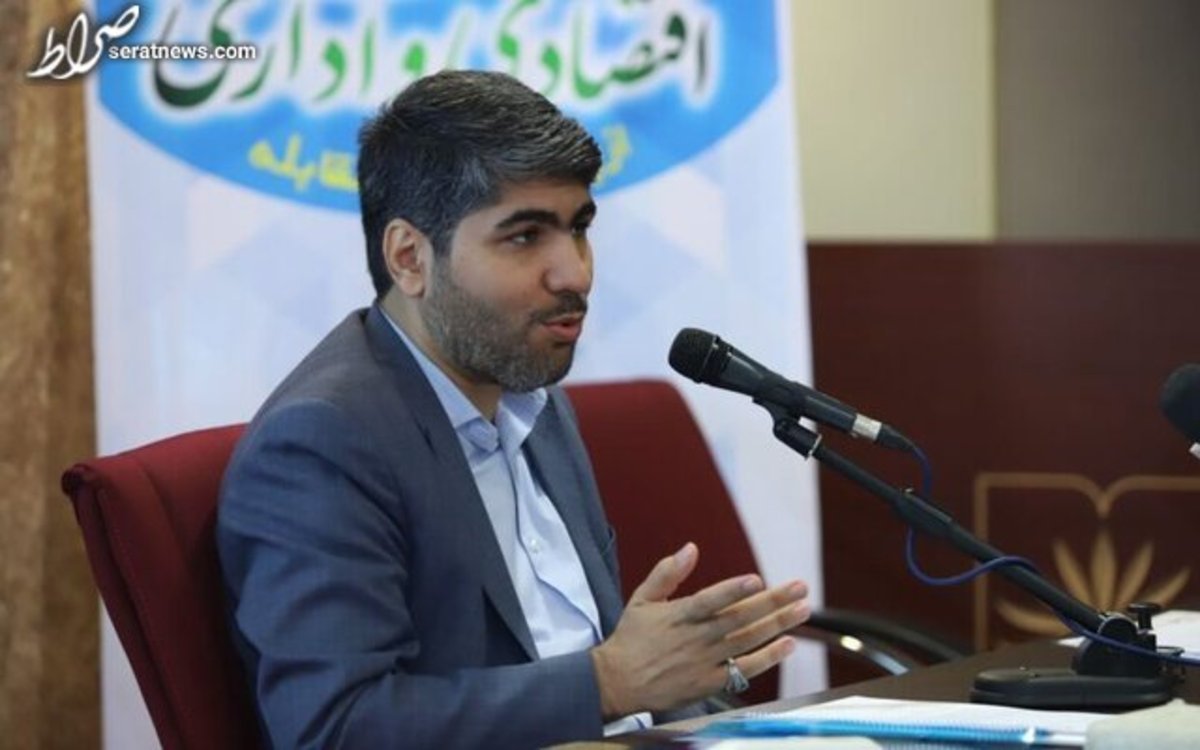 میانگین حقوق دولتیها ۱۰ میلیون است/ سال آینده هیچ اقدام تورمزایی نداریم