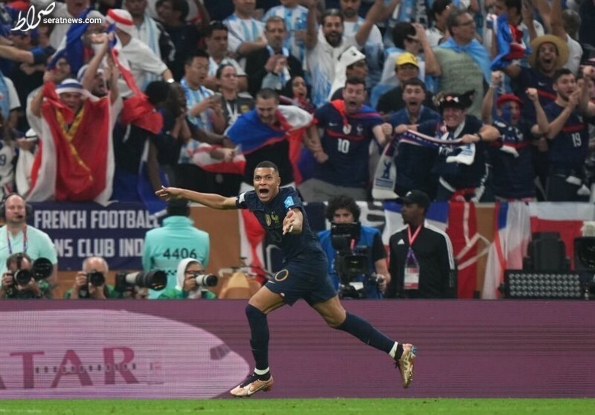 عکس/ بوسه مسی بر کاپ قهرمانی جام جهانی