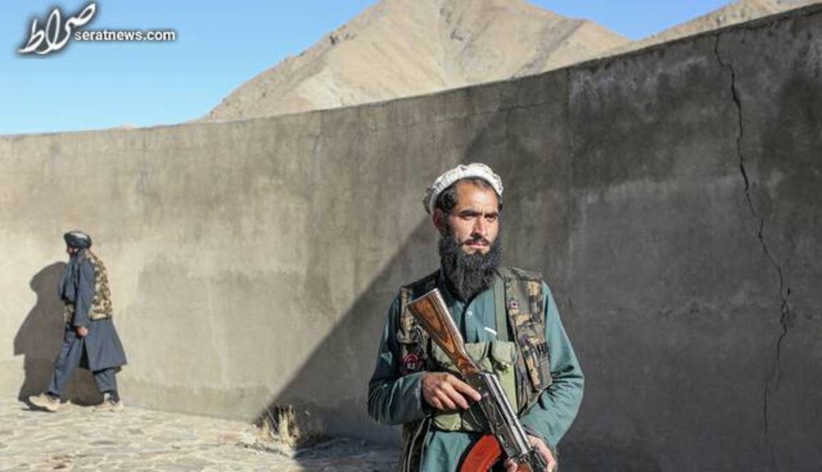 بازگشت طالبان دهه ۹۰ ، شلاق زدن مجرمان در ورزشگاه