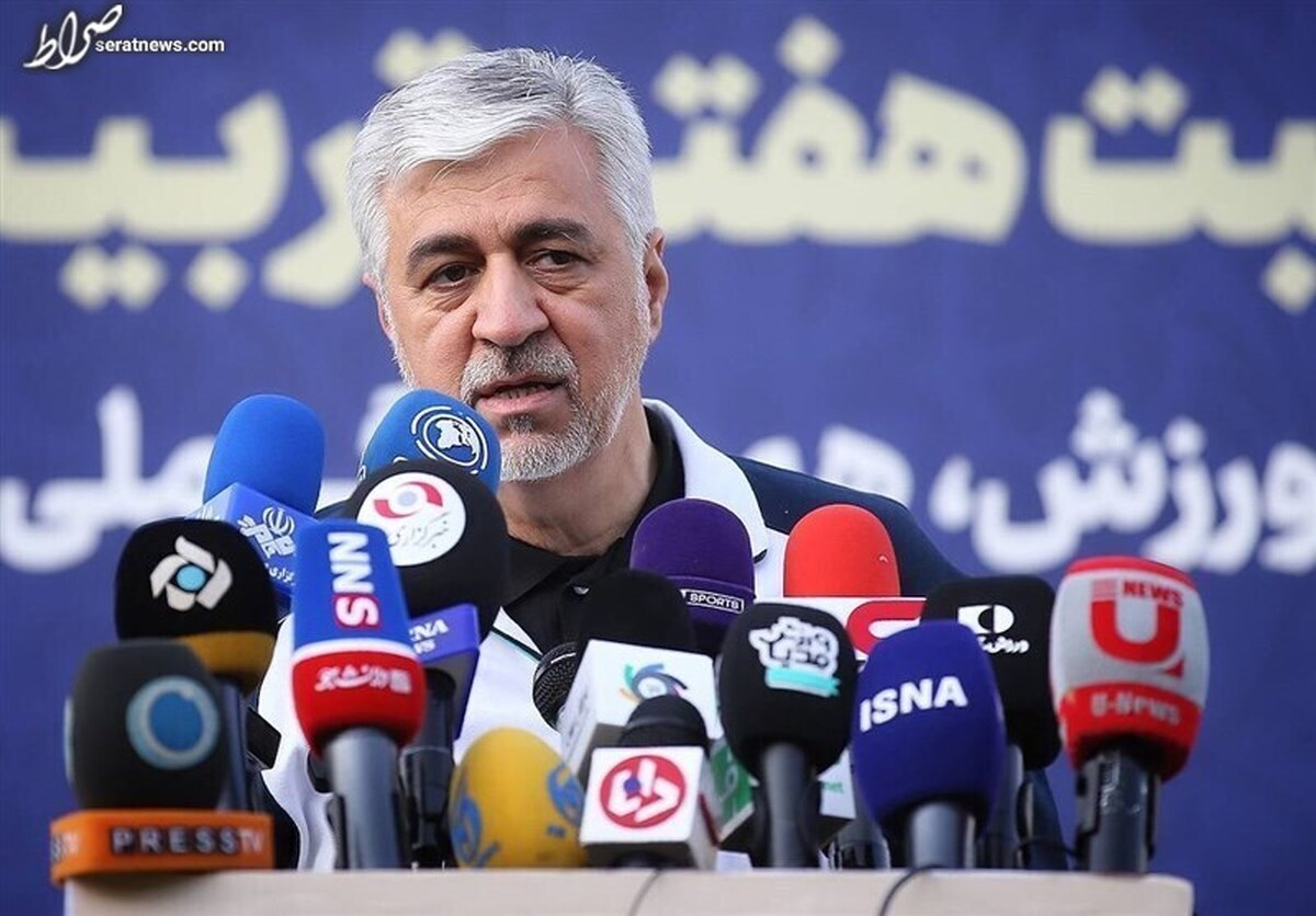 سجادی: درباره عملکرد تیم ملی باید فدراسیون پاسخگو باشند