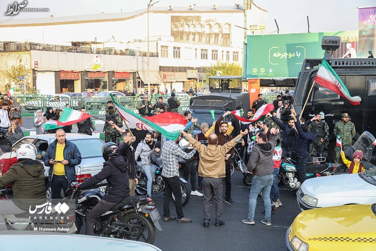 تصاویر/ شادی مردم تهران بعد از بُرد تیم ملی