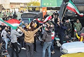 تصاویر/ شادی مردم تهران بعد از بُرد تیم ملی
