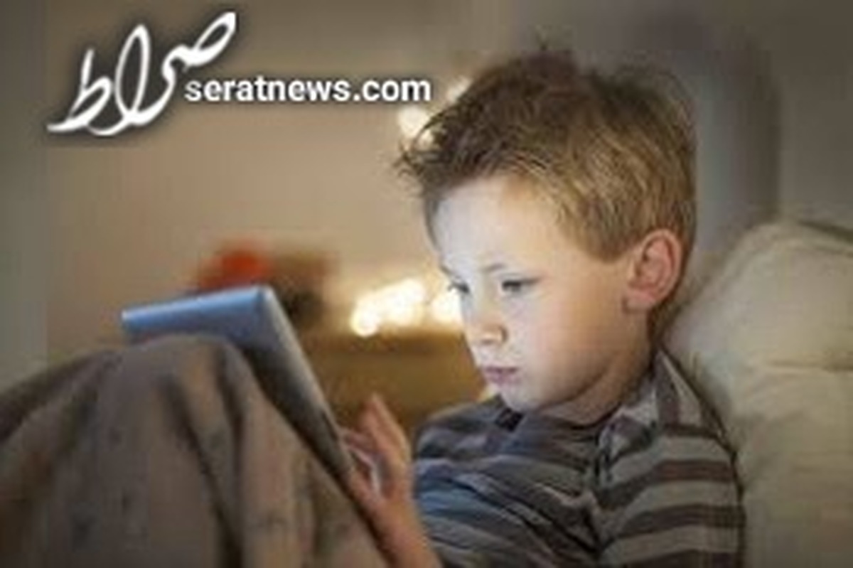 عوارض نگاه کردن به صفحه گوشی و تبلت برای کودکان