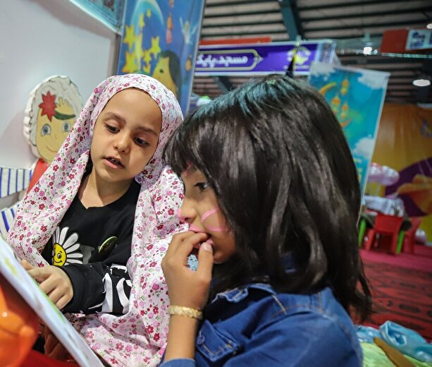 تصاویر / نهمین نمایشگاه قرآن و عترت در دارالعباده