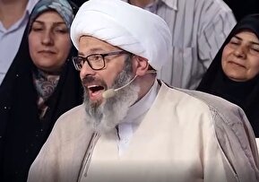 فیلم/ آواز خواندن یک روحانی روی آنتن صداوسیما!