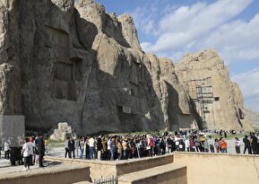 تصاویر / «نوروز ۱۴۰۲» مجموعه‌ای باستانی نقش ُرستم