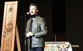 فیلم / اظهار ارادت ۲ خواننده به سیدالشهدا(ع)