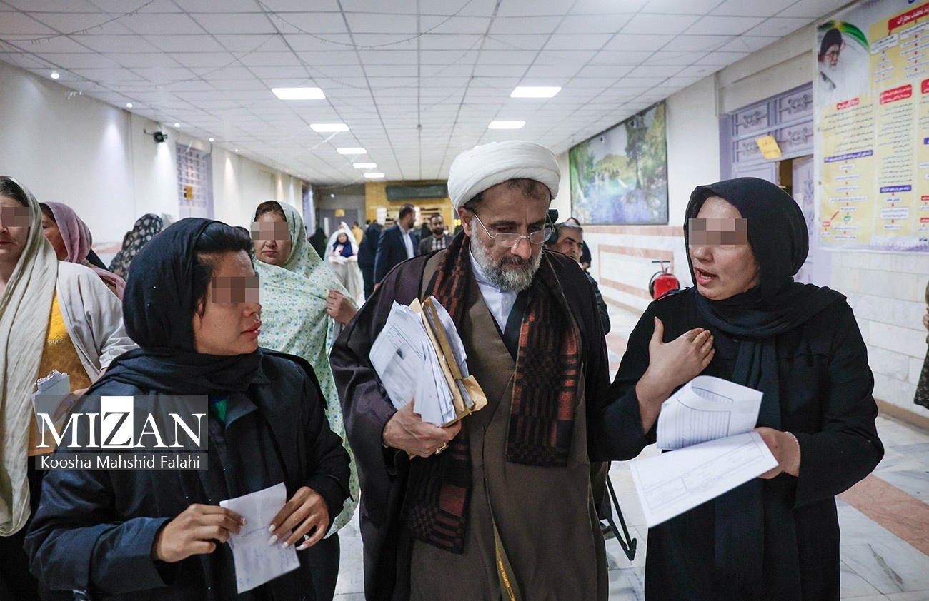 عکس/ چهره به چهره قضات با زندانیان زن تهران