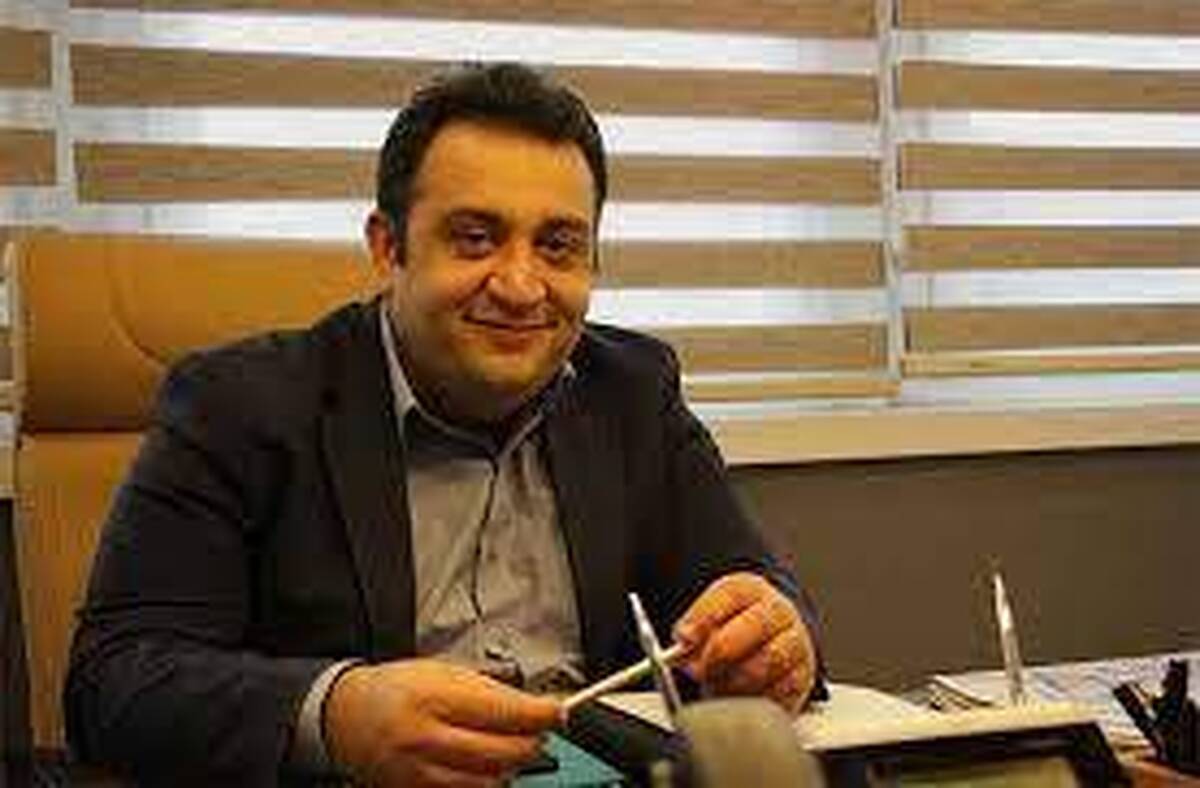 وزیر صمت برای خودروسازان خودی مادر است و برای سایر صنایع زنبابا!
