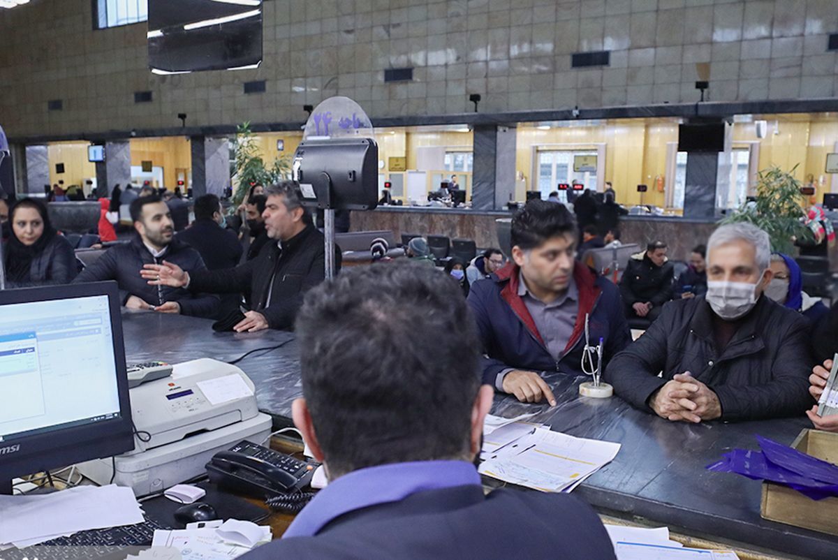 فیش حقوقی ندارید، حساب بانکی باز نمیکنیم!