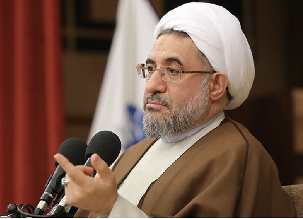 کجای دنیا آزادی که در ایران است وجود دارد که عده‌ای مردم را مایوس کنند و باز هم آزاد باشند