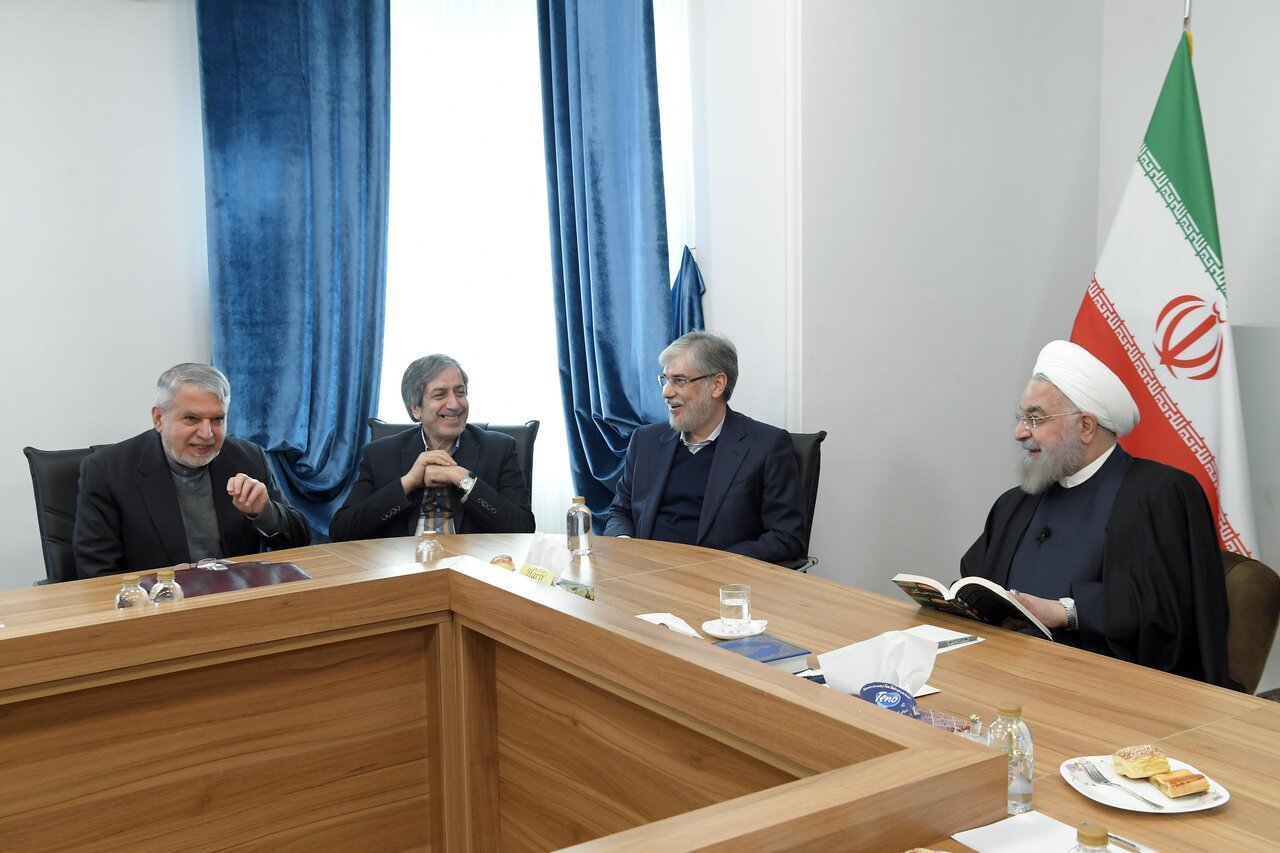 حسن روحانی: بی‌سواد خواندن منتقدان یک تهمت ناروا بود/ جلوی ستاره‌دار شدن دانشجویان را گرفتیم