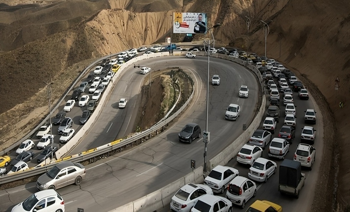 آزادراه تهران ـ شمال و جاده کرج ـ چالوس یک‌طرفه شد