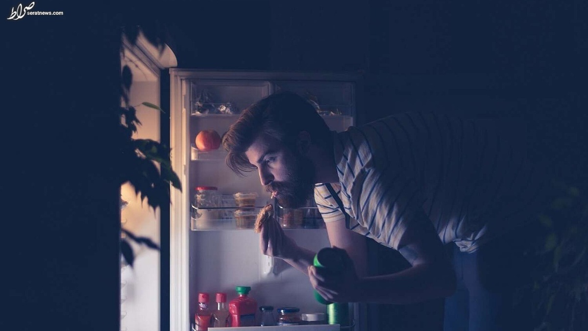 چرا در نیمه شب گرسنه میشویم؟