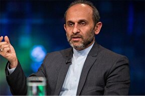 فیلم/ تبلیغ سریال‌های بدون مجوز از سطح شهر جمع می‌شود