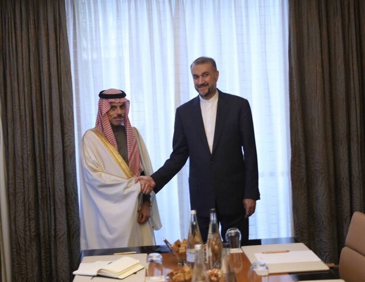 در حاشیه اجلاس بریکس؛ وزرای خارجه ایران و عربستان دیدار کردند