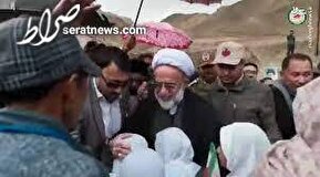 فیلم/ استقبال مسلمانان شهر کارگیل هند از سفر نماینده رهبر انقلاب
