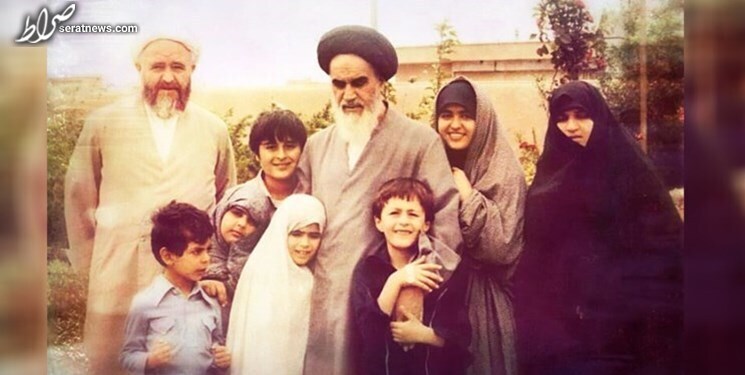 عکس / امام خمینی (ره) در کنار خانواده