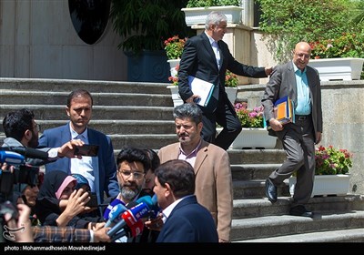 در حاشیه جلسه هیئت دولت