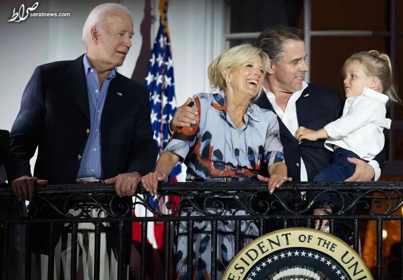 عکس / خانواده رییس جمهوری آمریکا در بالکن کاخ سفید
