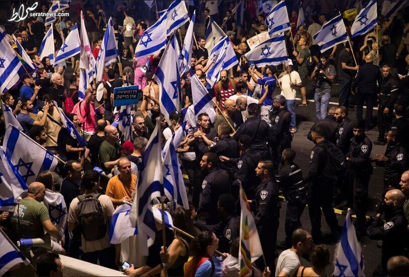 عکس / پلیس اسب سوار اسراییل در حال مقابله با تظاهرات معترضان ضد نتانیاهو
