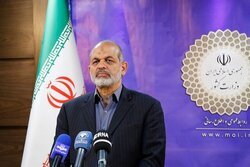وحیدی: دستگاههای امنیتی تروریستها را رها نمیکنند