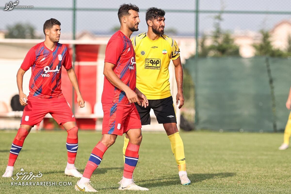 سپاهان ستارهاش را به پرسپولیس نمیدهد؛ به استقلال یا تراکتور بـرو!