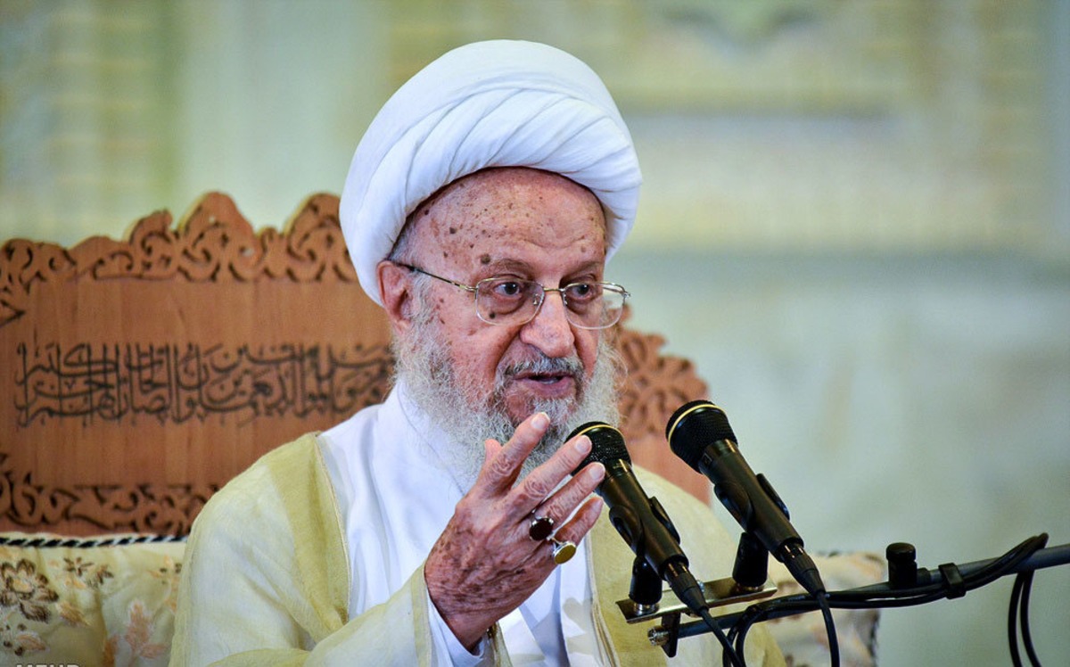 آیت الله مکارم شیرازی: مسئولان آنگونه که باید و شاید نتوانسته و یا نخواسته اند که مشکلات اقتصادی را برطرف کنند آیت الله مکارم شیرازی: مسئولان آنگونه که باید و شاید نتوانسته و یا نخواسته اند که مشکلات اقتصادی را برطرف کنند
