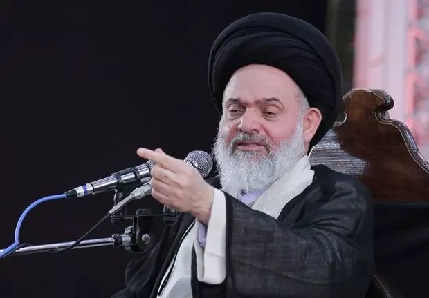 رئیس جامعه مدرسین: در شهرهایی که هویت دینی و مذهبی بیشتری دارند، برای از بین بردن عفاف و حجاب، سرمایه گذاری بیشتری انجام میشود / دشمن گروههایی را برای عادی سازی ناهنجاریها روانه این شهرها میکنند رئیس جامعه مدرسین: در شهرهایی که هویت دینی و مذهبی بیشتری دارند، برای از بین بردن عفاف و حجاب، سرمایه گذاری بیشتری انجام میشود / دشمن گروههایی را برای عادی سازی ناهنجاریها روانه این شهرها میکنند