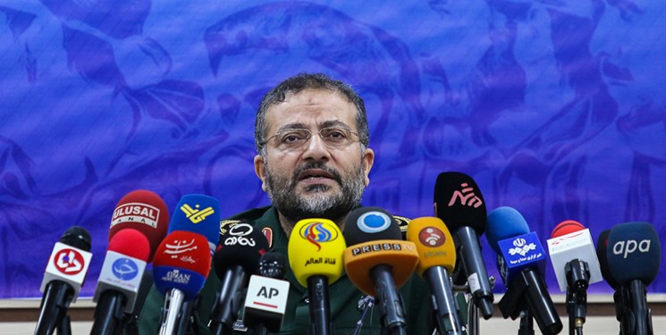سردار غلامرضا سلیمانی: ۵۰ هزار محله اسلامی در طول ۵ سال تشکیل میشود سردار غلامرضا سلیمانی: ۵۰ هزار محله اسلامی در طول ۵ سال تشکیل میشود