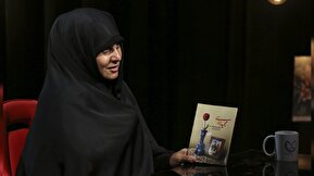 فیلم / از عزا درآوردن مادر شهید مجید قربانخانی پس از ۸ سال روی آنتن زنده تلویزیون