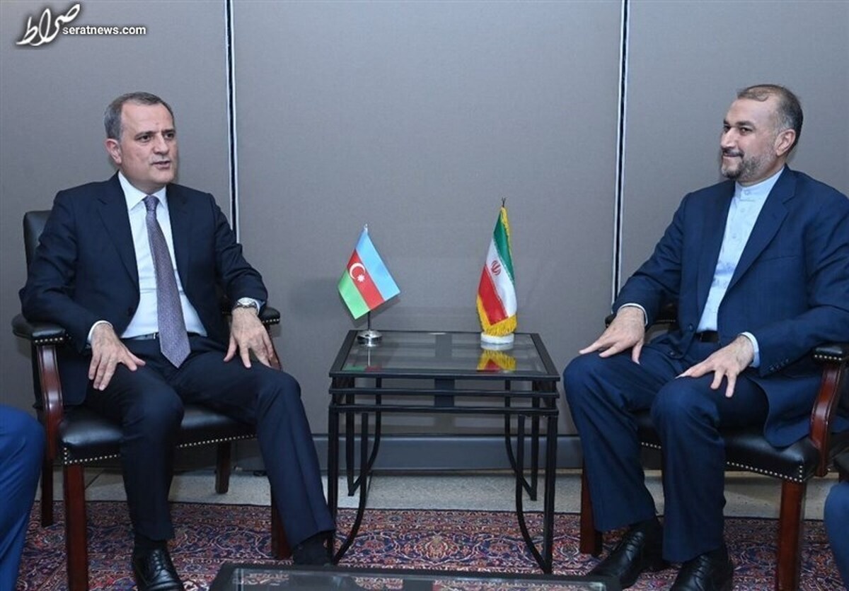 وزرای خارجه ایران و آذربایجان در خصوص مناسبات سیاسی، اقتصادی و کنسولی گفتگو کردند