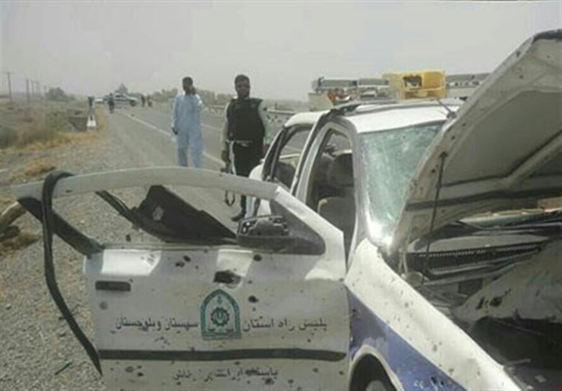 اولین تصاویر از حمله امروز به پلیس در سیستان و بلوچستان/ شهادت 4 مامور پلیس راه بر اثر حمله تروریستی