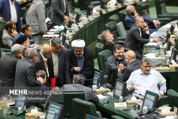 صحن علنی مجلس شورای اسلامی صبح روز یکشنبه ۱۵ مرداد ماه ۱۴۰۲ به ریاست محمد باقر قالیباف برگزار شد