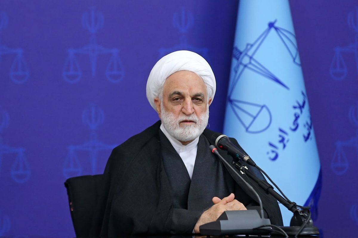 نمیشود نگاه یکسانی به فساد فرد عادی و فرد شاغل در قوه قضائیه داشت