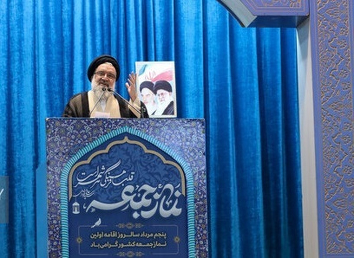امام جمعه موقت تهران: دست آمریکا و صهیونیستها را در جنایت حرم شاهچراغ (ع) میبینیم