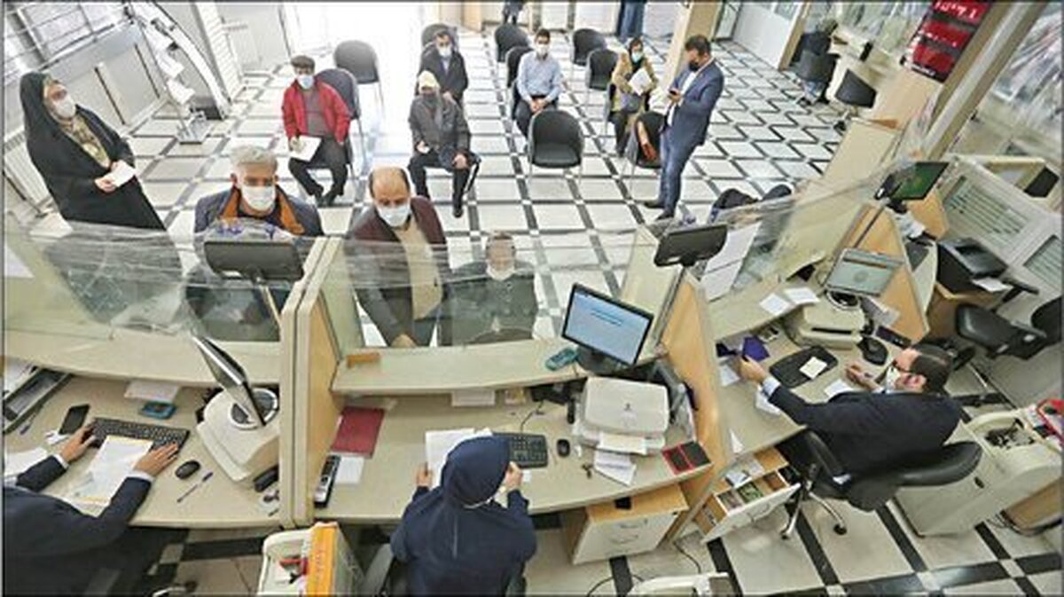 دردسر ارائه خدمات به خانم های بی حجاب در دو شعبه بانک لنگرود