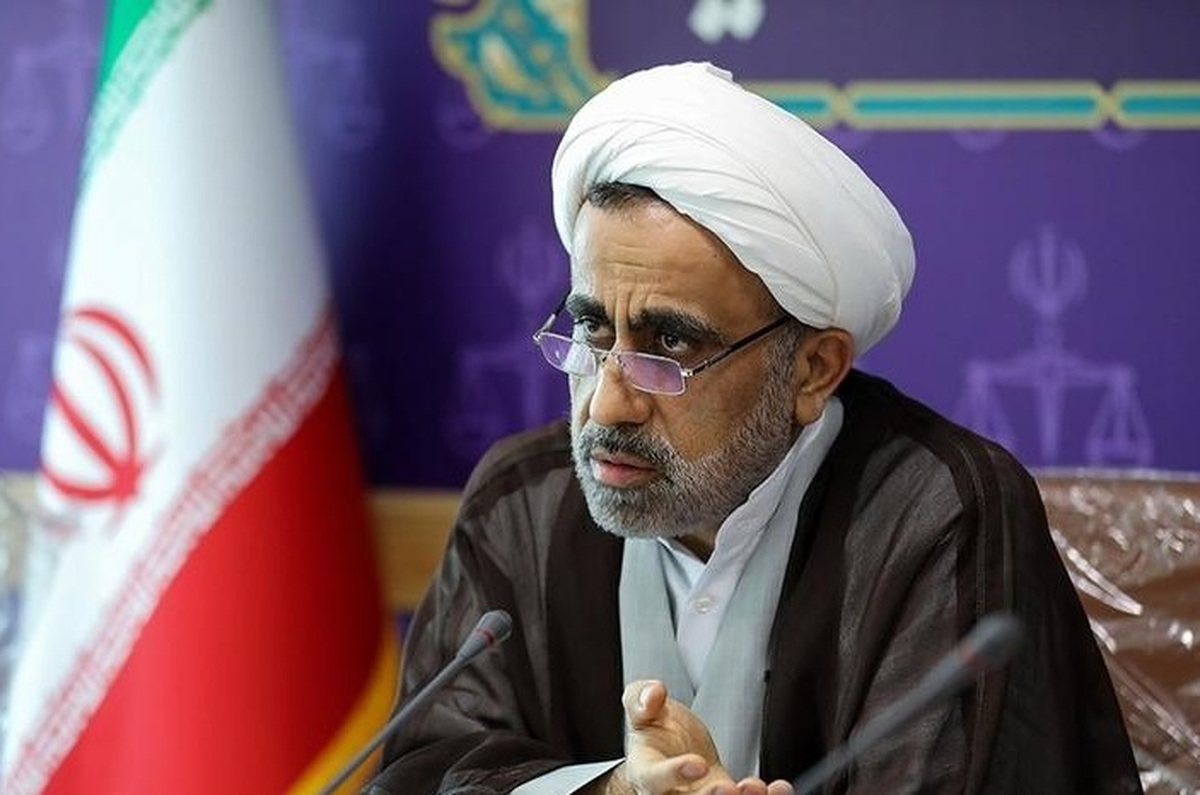 افراد مشمول عفو رهبری در جریان اغتشاشات سال گذشته مراقب توطئههای جدید دشمنان باشند