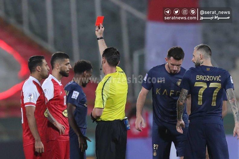 جدال سرخ‌ها با ستاره‌ها /تا دقیقه ۶۰: پرسپولیس صفر- النصر یک / بازیکن پرسپولیس اخراج شد