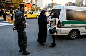شرایط اقتصادی بهبود پیدا کند، رعایت حجاب خود به خود در زندگی مردم نهادینه خواهد شد