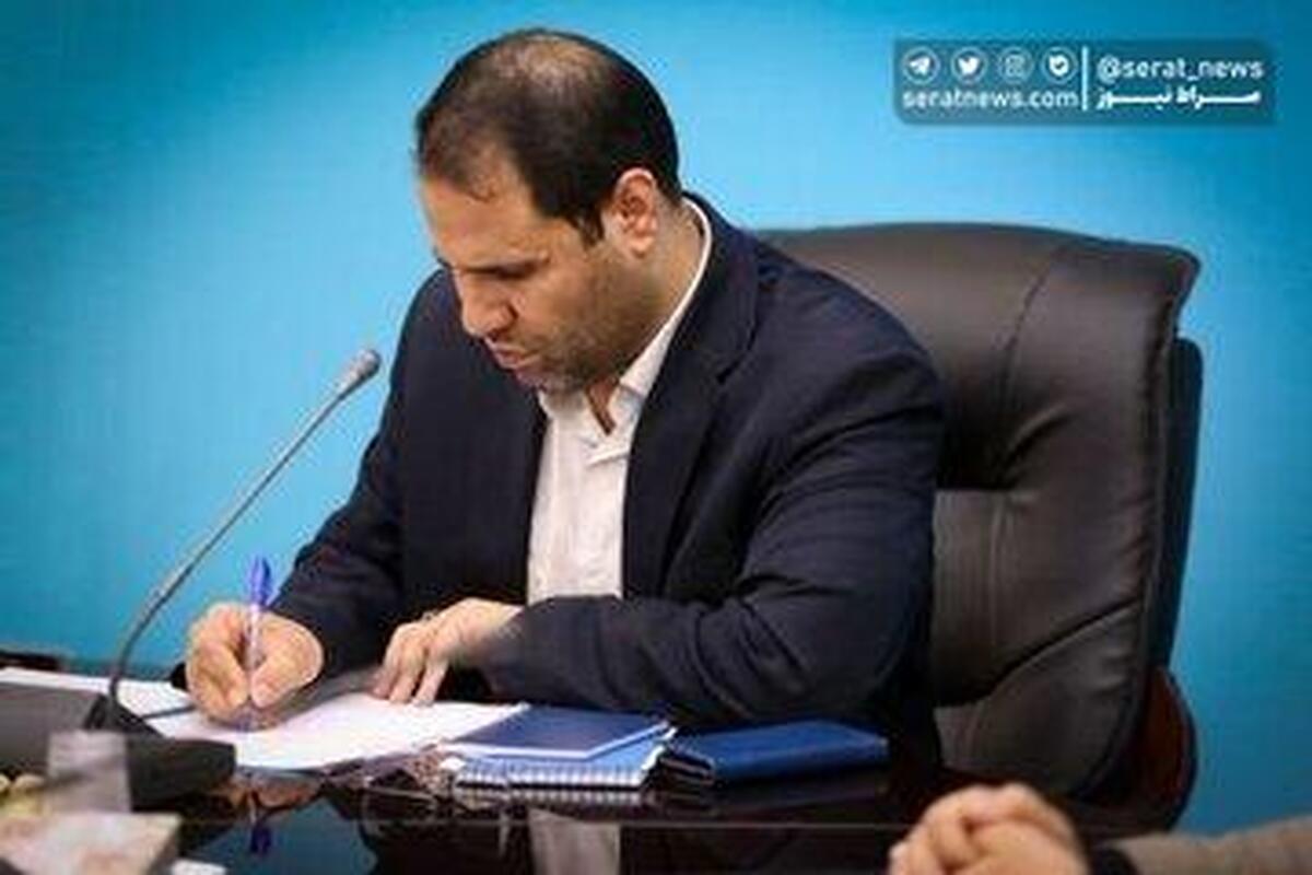 معلمها را از افراد زیر ۲۰ سال انتخاب کرده ایم برای درک بهتر دانش آموزان