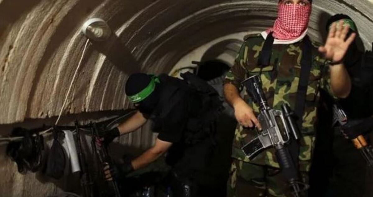 هر دو مسیر تونل توحید در تهران مسدود میشود