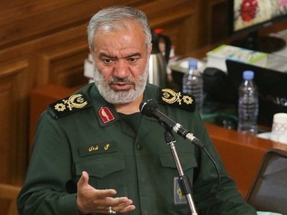 برای اینکه یک نفر رئیس جمهور شود، خودمان را خرج نمیکنیم، چون اصلا مهم نیست