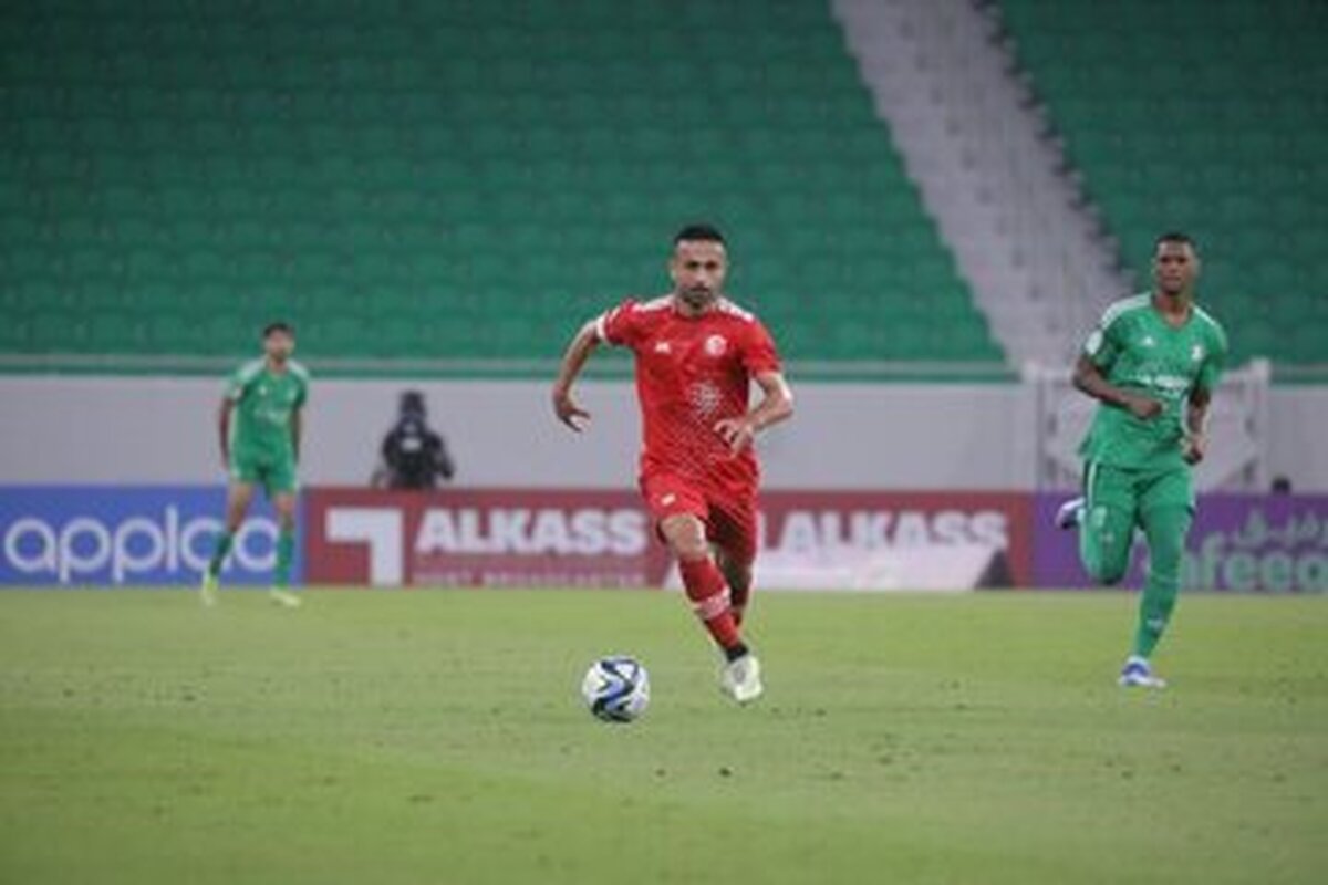 پیراهن نفت آبادان بر تن سینا قنبرپور