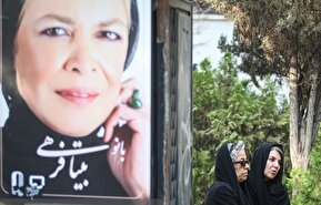تصاویر / مراسم تشییع زنده یاد بیتا فرهی با حضور هنرمندان سرشناس کشورمان