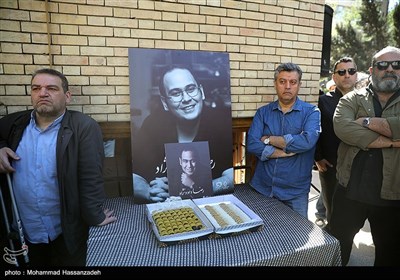 تشییع پیکر رضا داودنژاد