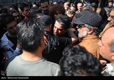 تشییع پیکر رضا داودنژاد