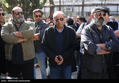 تشییع پیکر رضا داودنژاد