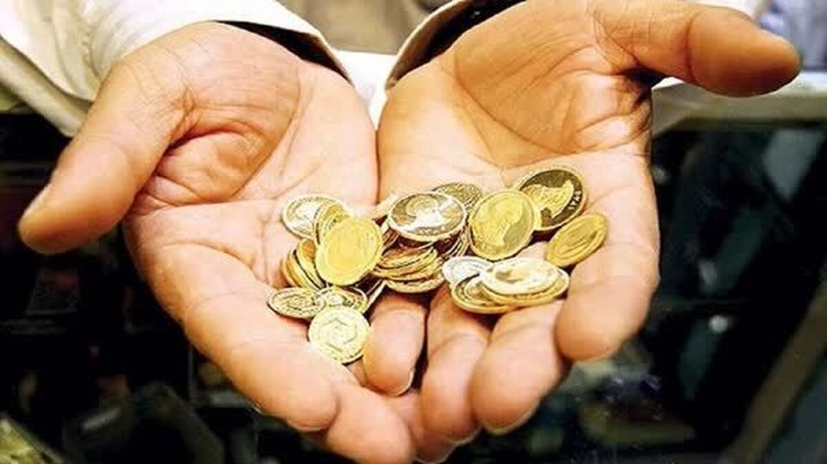 افزایش قیمت دلار آزاد و کاهش‌ بهای سکه در معاملات امروز